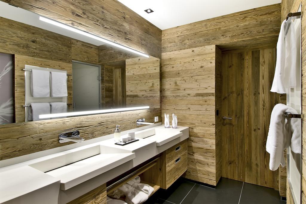 Pete Alpine Boutique Hotel - Klein Und Fein - Private Spa Suiten Und Zimmer Σανκτ Αντόν αμ Άλμπεργκ Δωμάτιο φωτογραφία